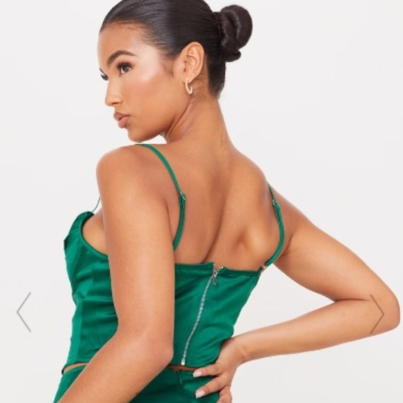 US 6👙PrettyLittleThing Emerald Green Satin Corset Strappy Top - Picture 2 of 9